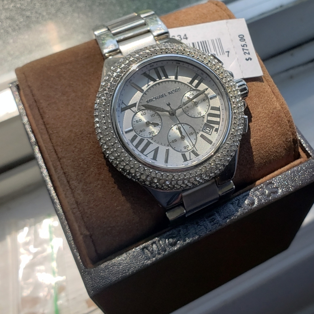 Watch - Picture 3 of 3